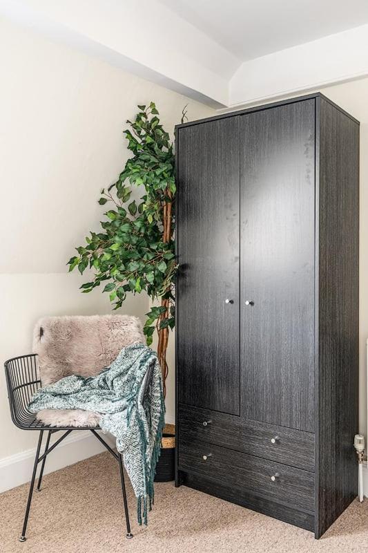 Beautiful Character 3 Bed City Centre Apartment Бат Екстер'єр фото